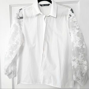 White Zara Button Down Blouse w/ Sheer Sleeves - Size M